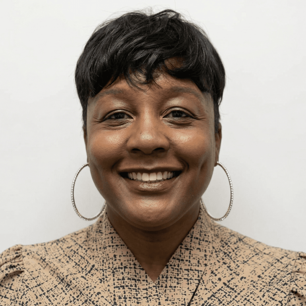 Octavia Steplight, Executive Assistant