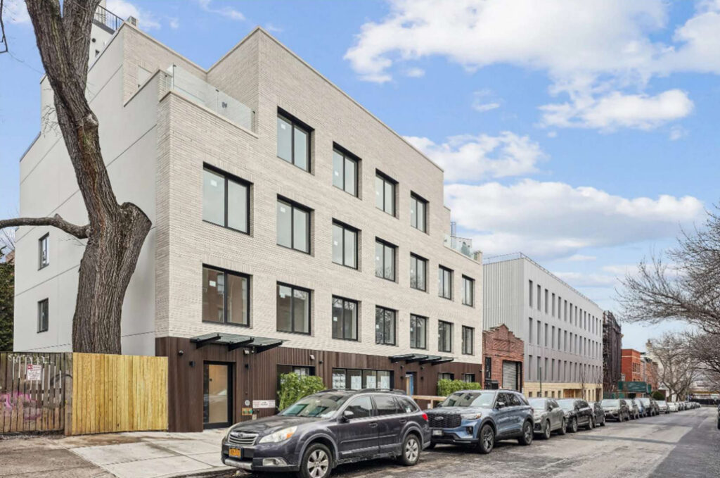 132-134 Waverly Avenue